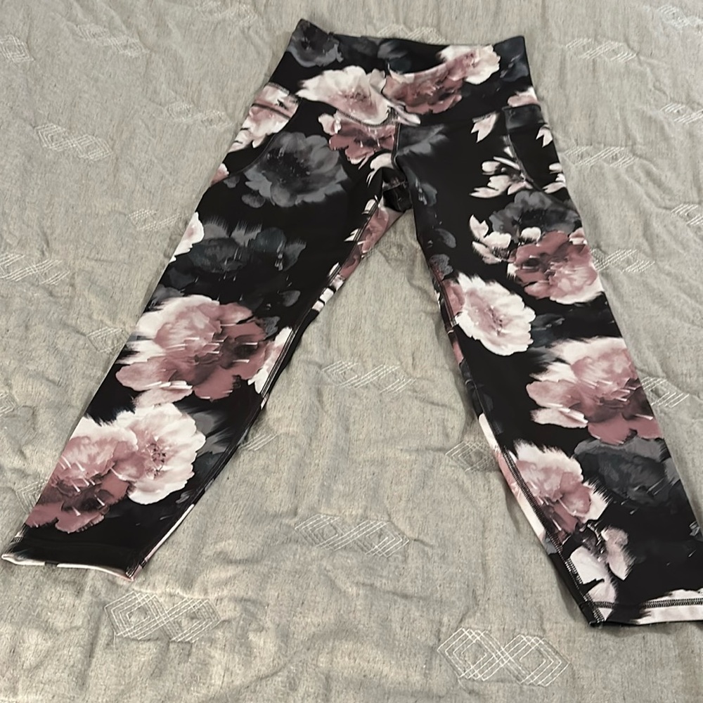 Old Navy Elevate Legging